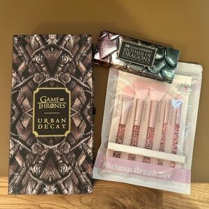 Urban Decay Game of Thrones Eyeshadow Palette and Highlighter Palette